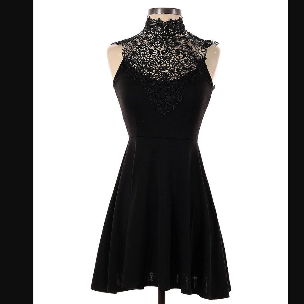 Charlotte Russe Cocktail Dress Size S - Picture 2 of 3